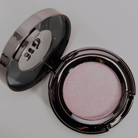 Urban Decay Eyeshadow - SWF - Picture 1 of 6